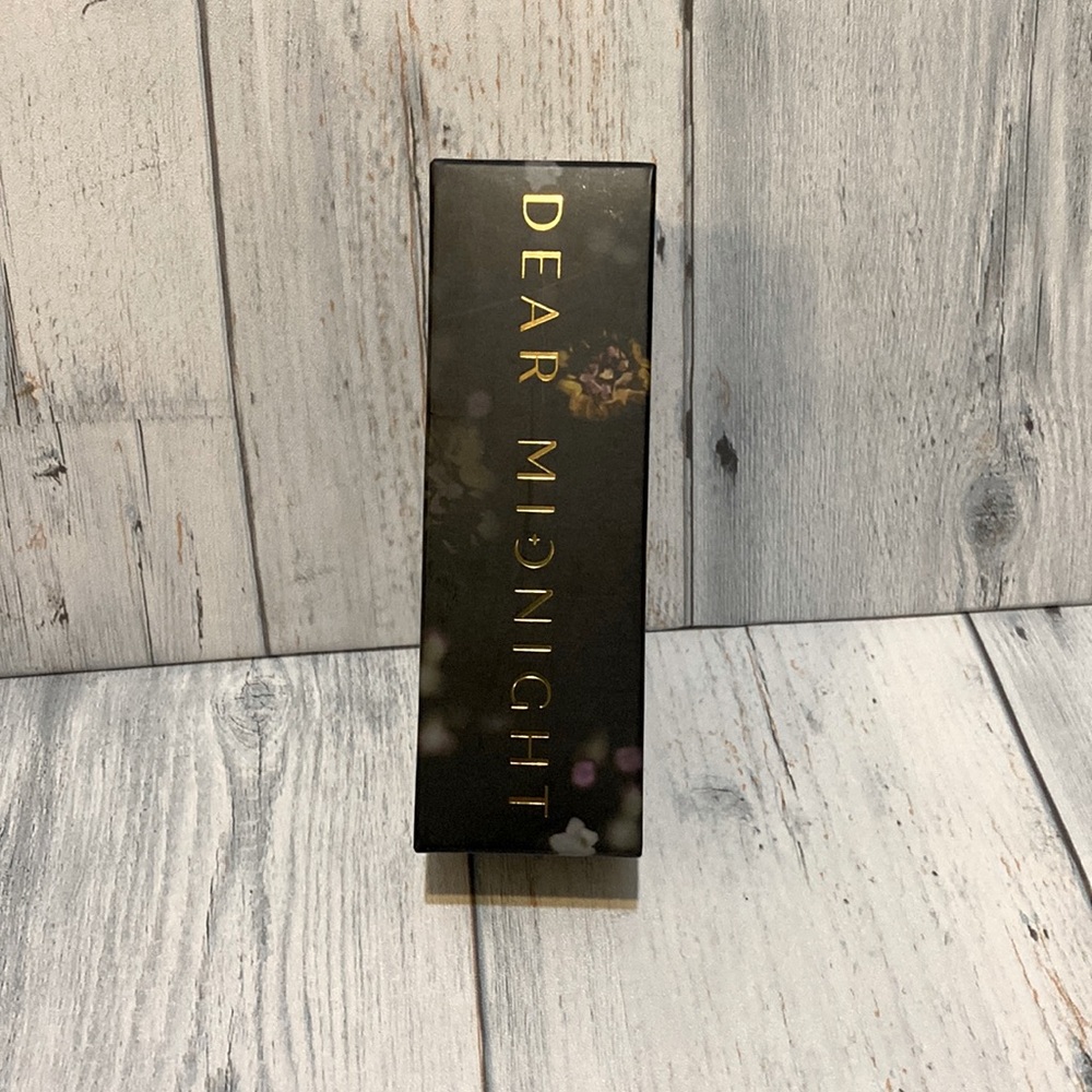 Dear midnight set to last setting spray NWT